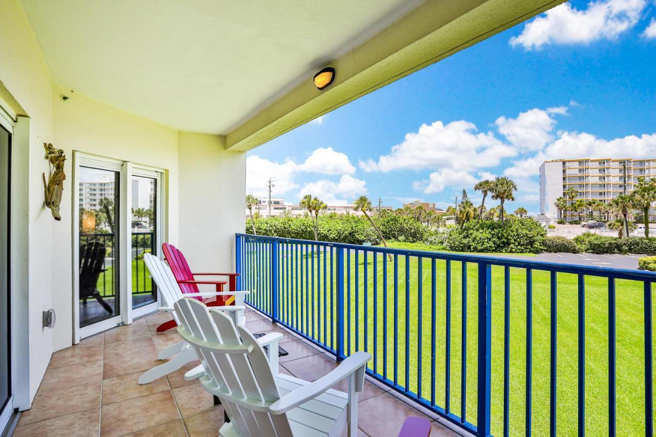 Oceanwalk Condos Bethune Beach Exterior foto